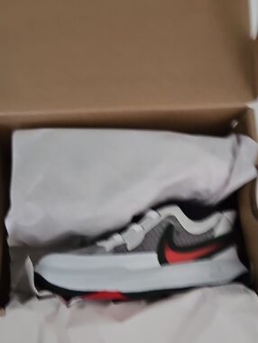 Nike Kyrie 8 Kids Low-Top Sneakers